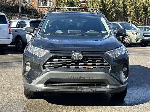 Used 2021 Toyota RAV4 XLE Premium image 19
