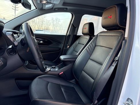 Certified 2024 GMC Terrain AT4 image 5