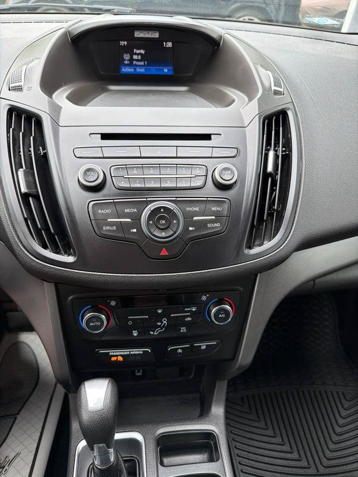 Used 2017 Ford Escape SE AWD/4WD image 13