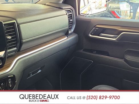 Used 2022 Chevrolet Silverado 1500 RST AWD/4WD image 22