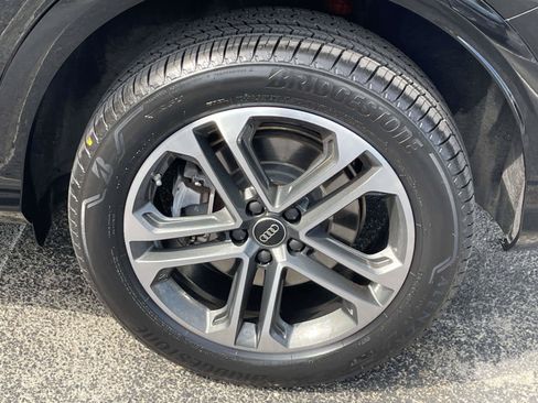 Certified 2025 Audi Q5 Premium w/ Convenience Package AWD/4WD image 16