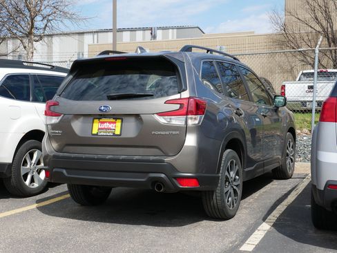 Used 2019 Subaru Forester Limited w/ Popular Package #3 image 5