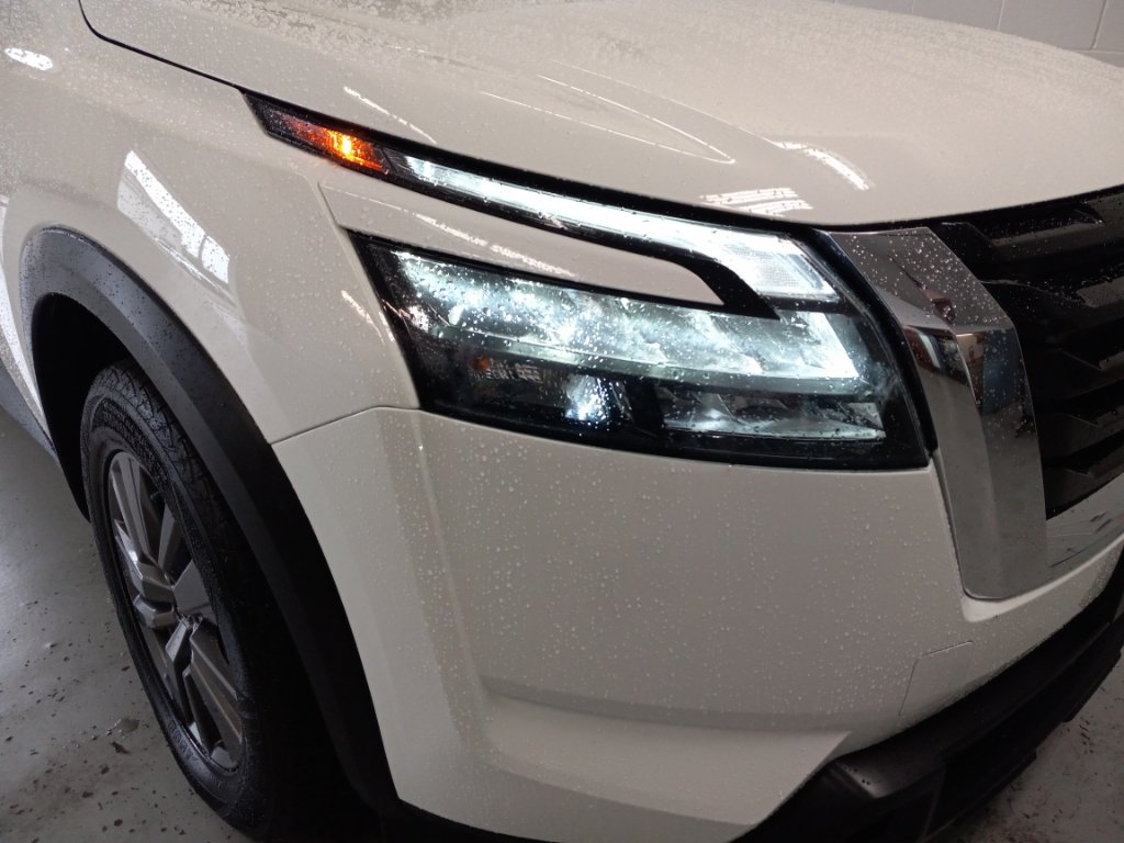 Used 2025 Nissan Pathfinder SV AWD/4WD image 5