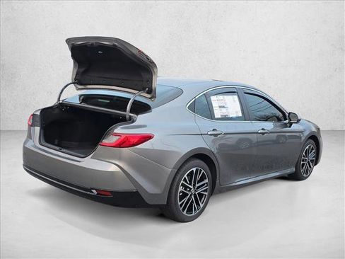 New 2026 Toyota Camry XLE image 6