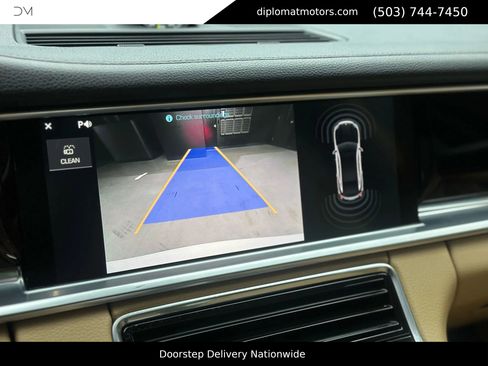 Used 2018 Porsche Panamera 4 image 27