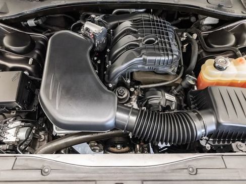 Certified 2023 Chrysler 300 S RWD image 3