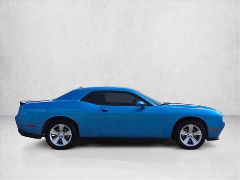 Used 2023 Dodge Challenger SXT RWD image 4