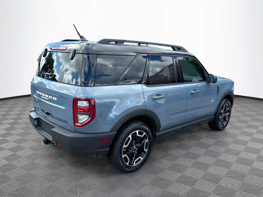 Used 2024 Ford Bronco Sport Outer Banks AWD/4WD image 6