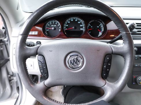 Used 2007 Buick Lucerne CXL w/ Luxury Package image 12