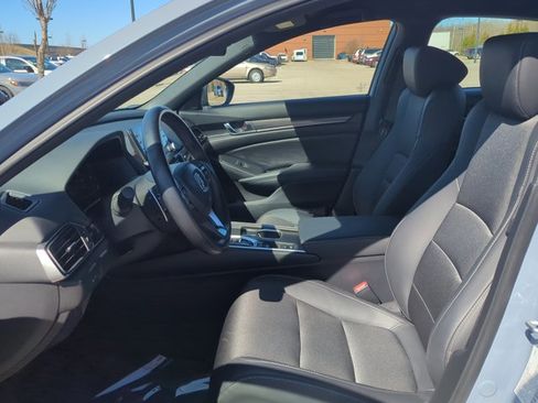 Used 2022 Honda Accord Sport image 15