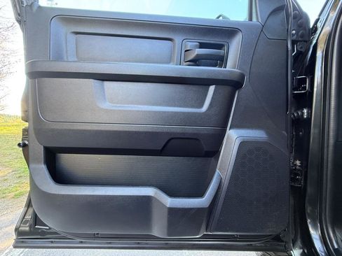Used 2017 RAM 1500 Express AWD/4WD image 13