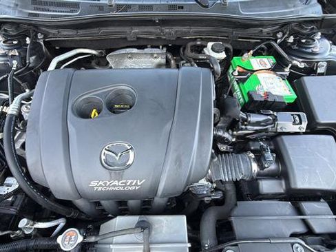 Used 2018 MAZDA MAZDA3 Sport FWD image 24