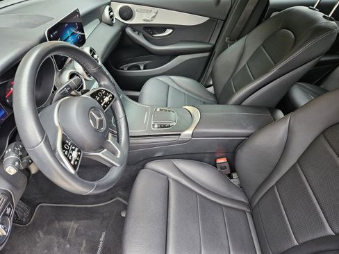 Used 2022 Mercedes-Benz GLC 300 image 42