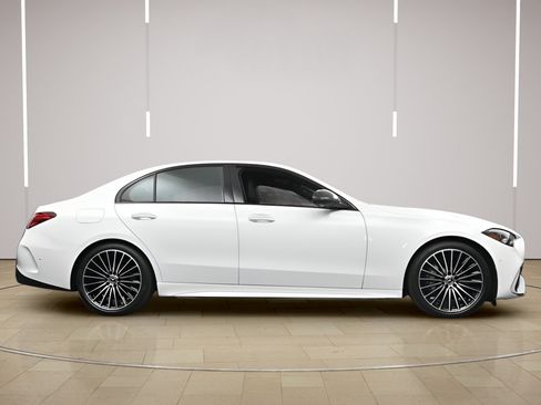 Used 2024 Mercedes-Benz C 300 Sedan image 28