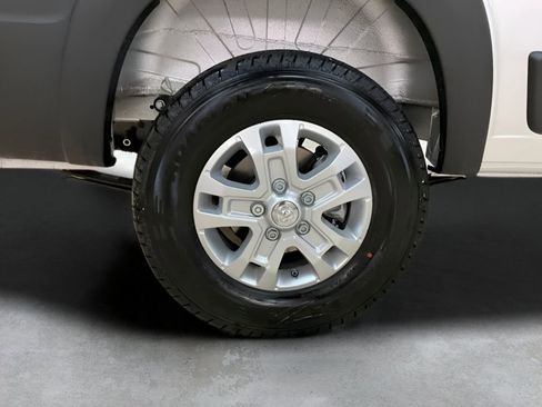 New 2025 RAM ProMaster 1500 w/ Quick Order Package 22G SLT image 15