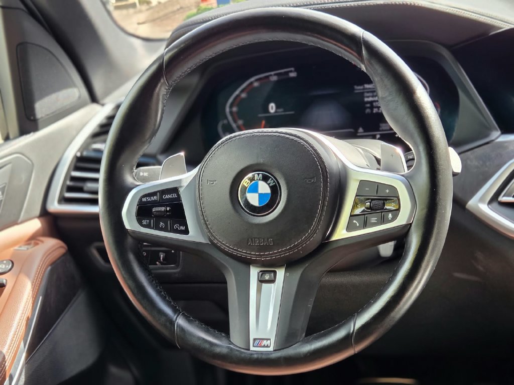 Used 2022 BMW X5 xDrive40i w/ M Sport Package AWD/4WD image 20