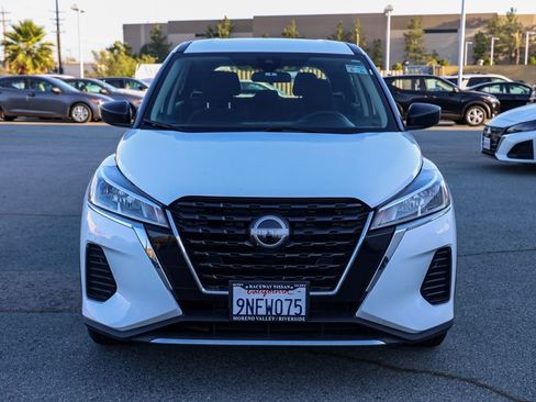 Used 2024 Nissan Kicks S FWD image 8