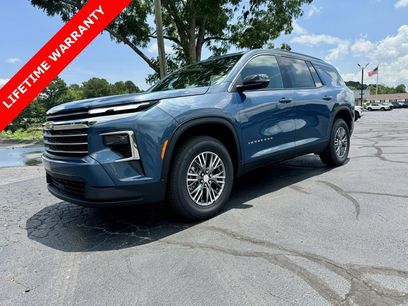 New 2025 Chevrolet Traverse LT w/ Driver Confidence Package