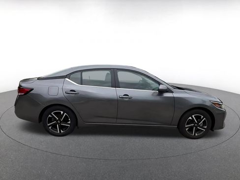 Used 2025 Nissan Sentra SV FWD image 15