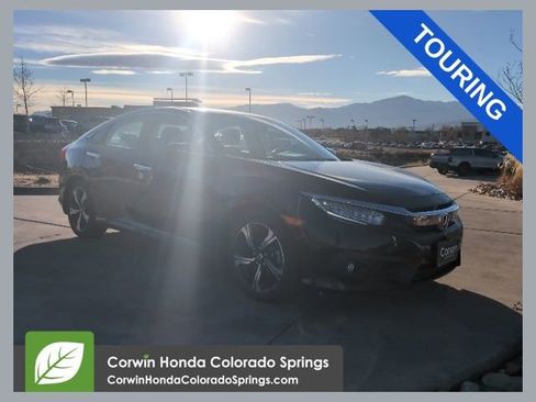 Used 2017 Honda Civic Touring image 1