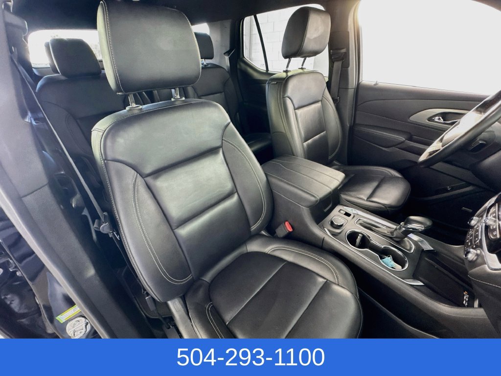 Used 2023 Chevrolet Traverse LT w/ LT Premium Package FWD image 32