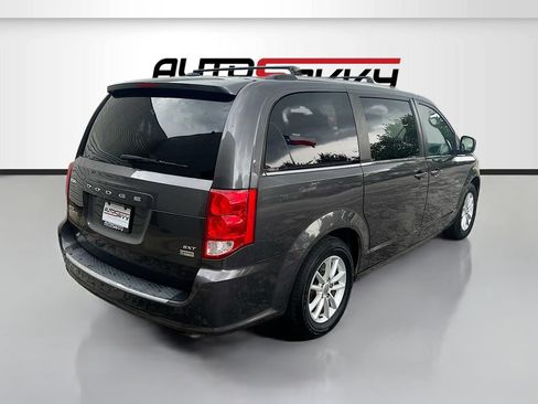 Used 2019 Dodge Grand Caravan SXT FWD image 7