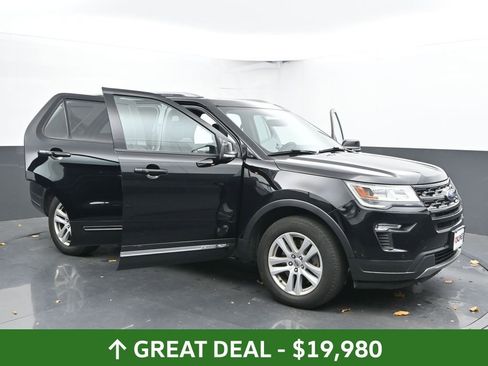 Used 2018 Ford Explorer XLT w/ Equipment Group 202A image 55