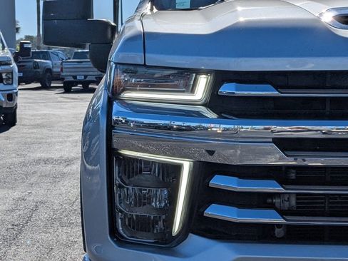 Used 2021 Chevrolet Silverado 3500 High Country w/ Z71 Off-Road Package image 10