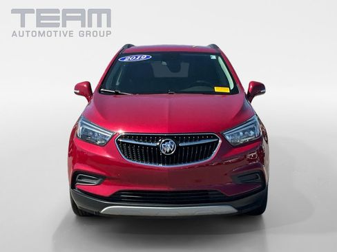 Used 2019 Buick Encore Preferred image 2