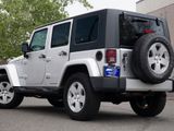 Used 2010 Jeep Wrangler Unlimited Sahara w/ Dual Top Group image 4