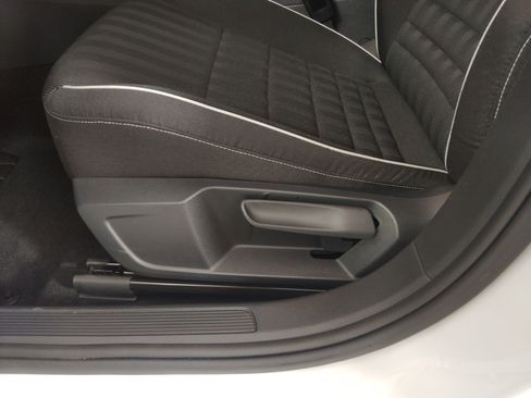 Used 2024 Volkswagen Jetta Sport image 13