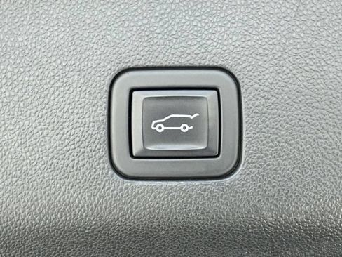 Used 2023 Cadillac Escalade ESV Luxury RWD image 14
