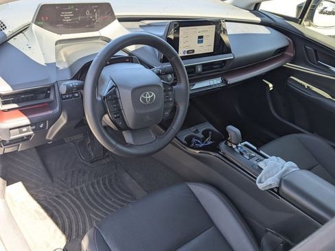 Used 2024 Toyota Prius Prime SE image 11