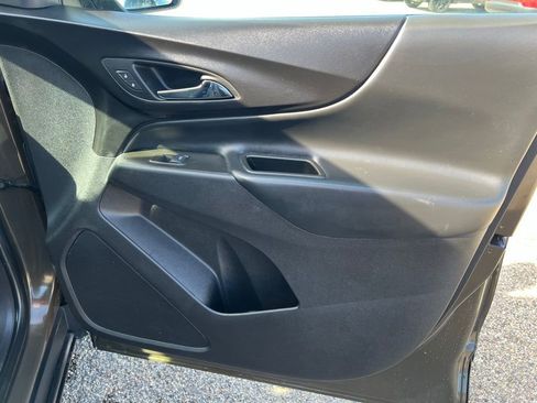 Used 2024 Chevrolet Equinox LT w/ LPO, Floor Liner Package FWD image 11
