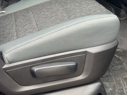 Used 2018 RAM 3500 Big Horn image 15