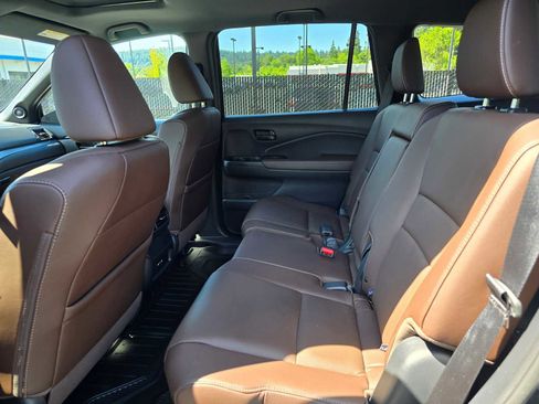 Used 2024 Honda Passport EX-L image 17
