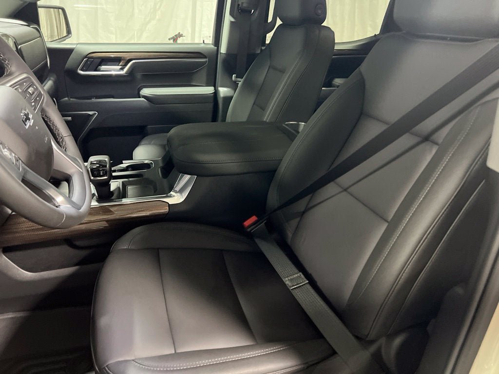 New 2026 Chevrolet Silverado 1500 RST w/ RST All Star Premium Package AWD/4WD image 22