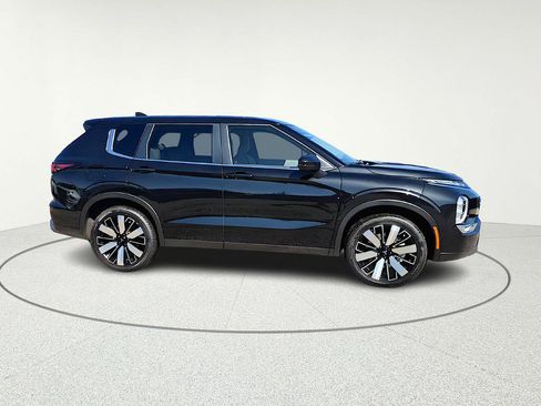 New 2026 Mitsubishi Outlander SE FWD image 8