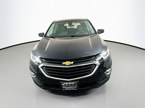 Used 2020 Chevrolet Equinox LT image 2