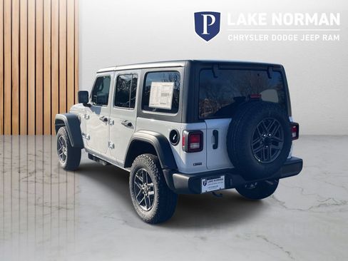 New 2026 Jeep Wrangler Unlimited Sport S image 7