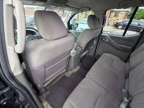 Used 2014 Nissan Frontier SV RWD image 14