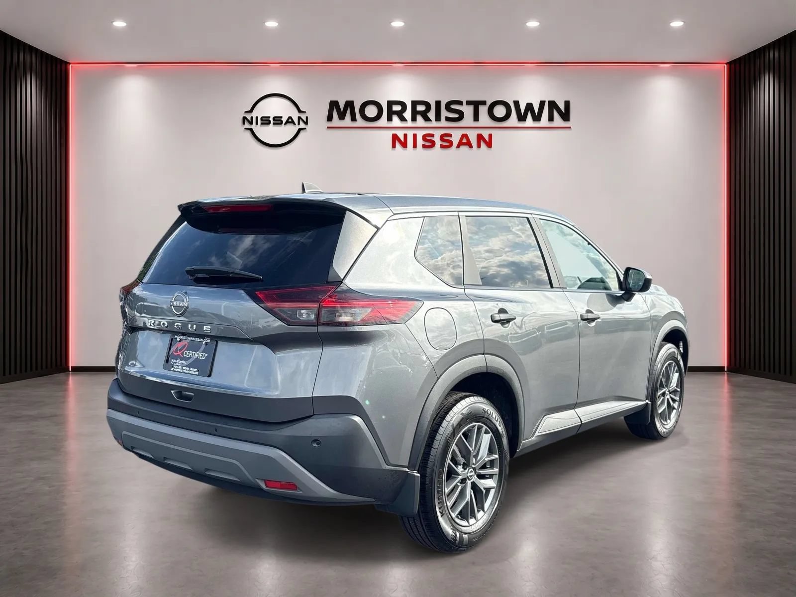 Used 2023 Nissan Rogue S FWD image 4