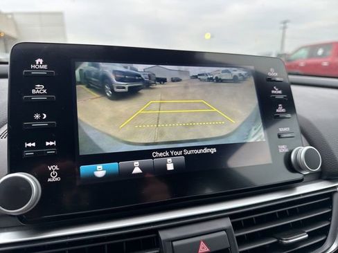 Used 2020 Honda Accord Sport image 3