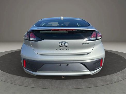 Used 2020 Hyundai Ioniq SEL image 6