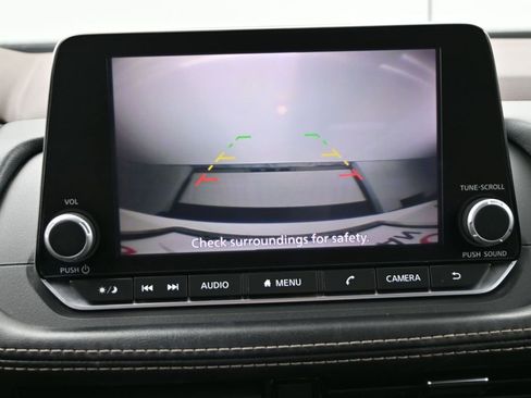 Used 2023 Nissan Rogue SV w/ SV Premium Package image 17