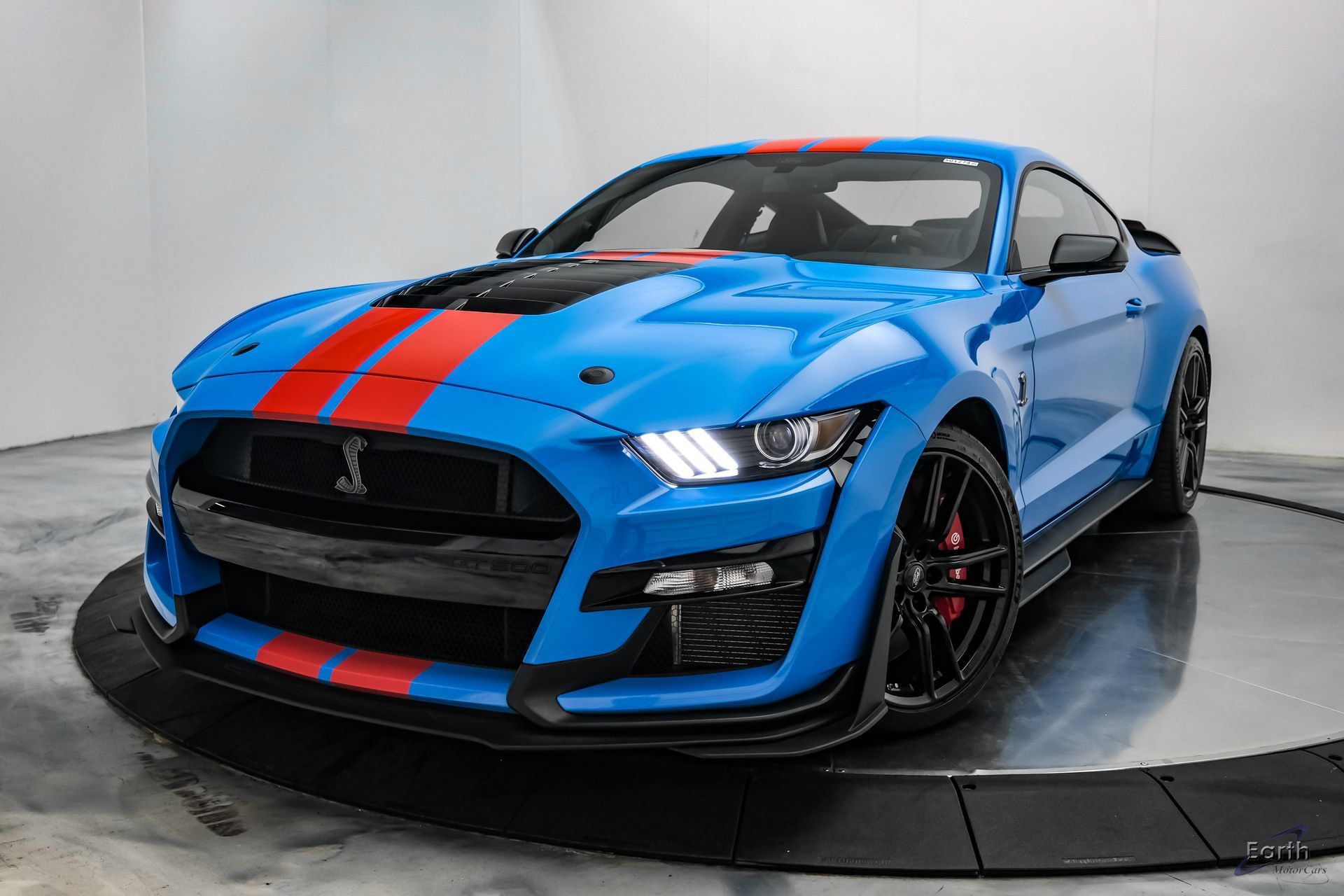 Used 2022 Ford Mustang Shelby GT500 w/ Technology Package RWD image 6