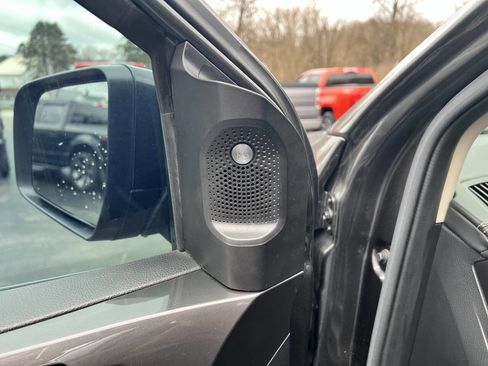 Used 2019 Ford Ranger Lariat w/ Black Appearance Package image 11