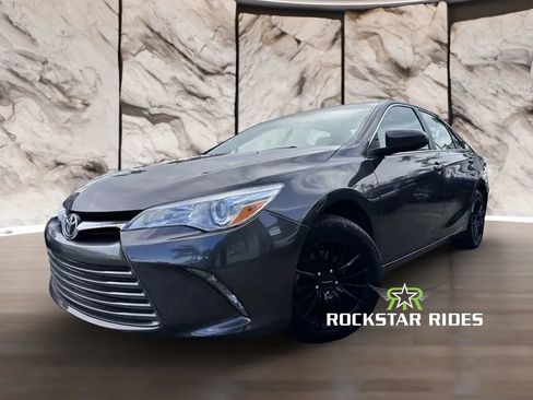 Used 2016 Toyota Camry LE FWD image 10