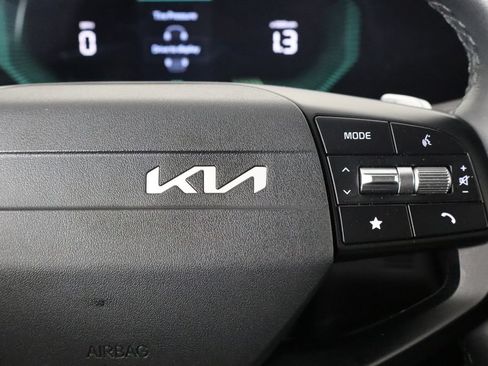 Used 2026 Kia Sportage LX FWD image 10