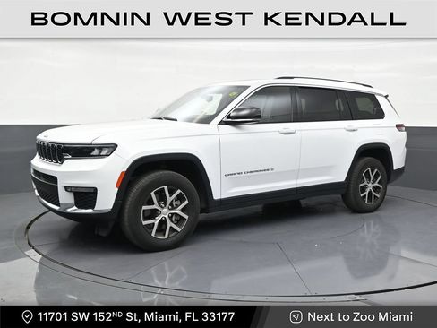 Used 2023 Jeep Grand Cherokee L Limited AWD/4WD image 1